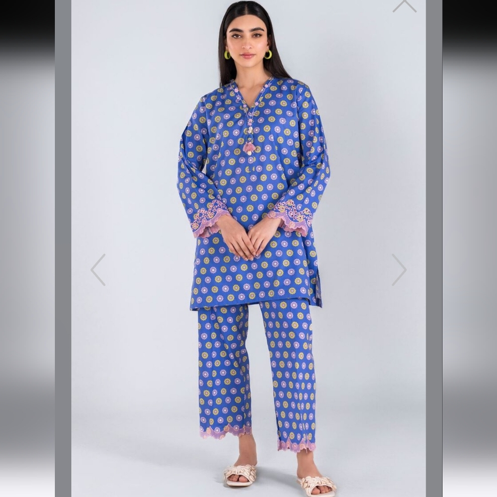 Khaadi Blue and Pink Embroidered Kurta Set .Trousers size 16 Kurta Size 10